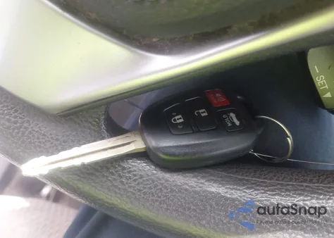 2015 Toyota Corolla Le из США, поврежденный, VIN 2T1BURHE2FC455738